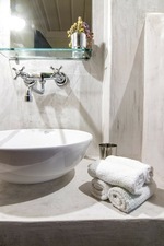 ktima-bellou-house-bathroom-detail